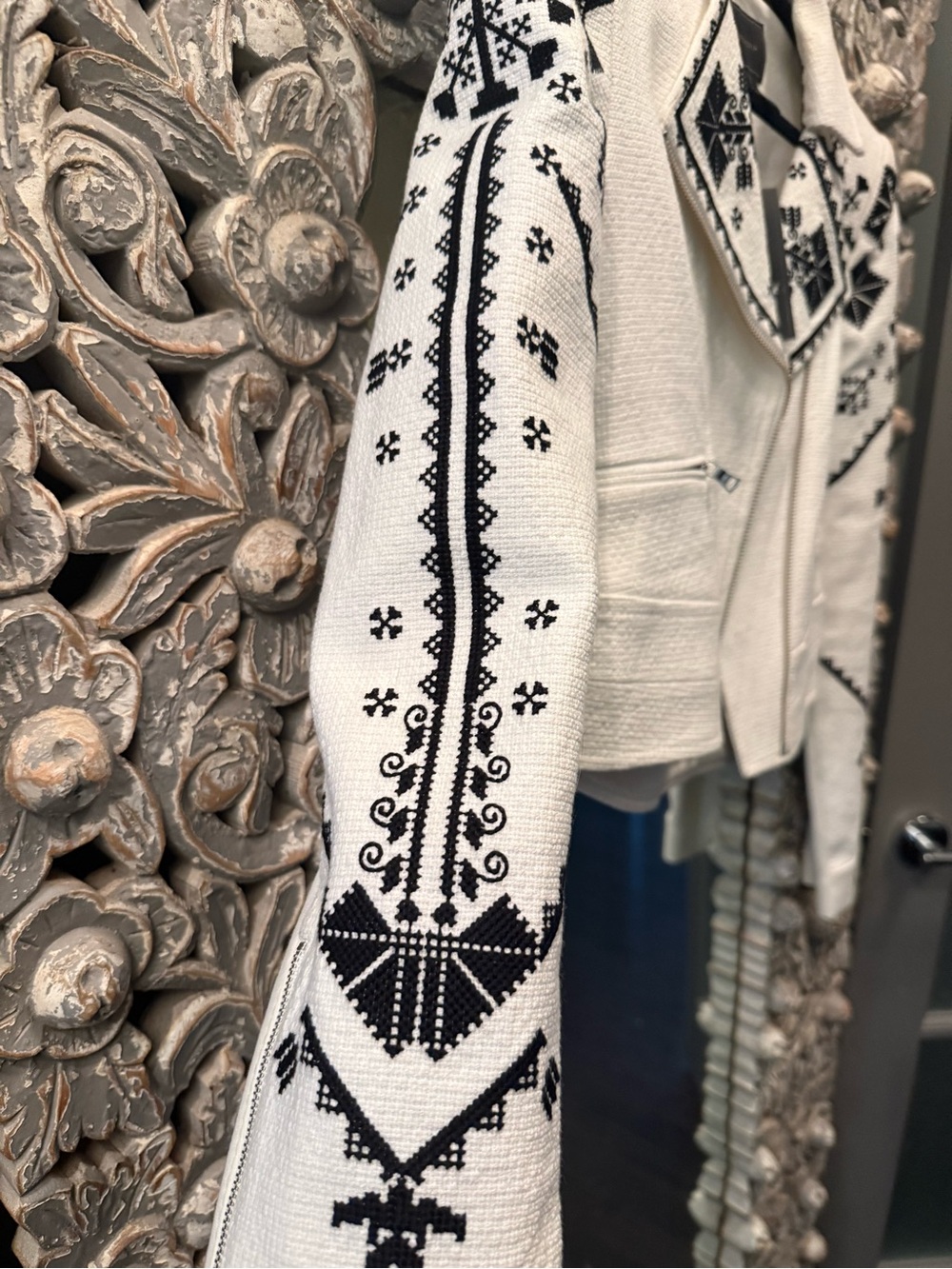 BCBGMaxAzria White Jacket with Black Embroidered Folk Motif
